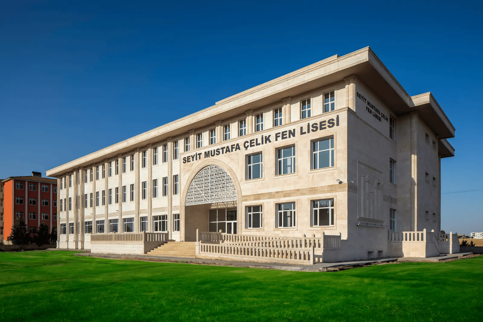 Seyit Mustafa Çelik Fen Lisesi binası